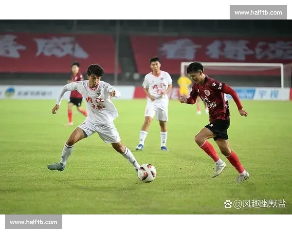 精彩足球对决上演 两队激烈厮杀 战果悬念迭起 赛后数据揭示比赛全貌 - 副本 (3)